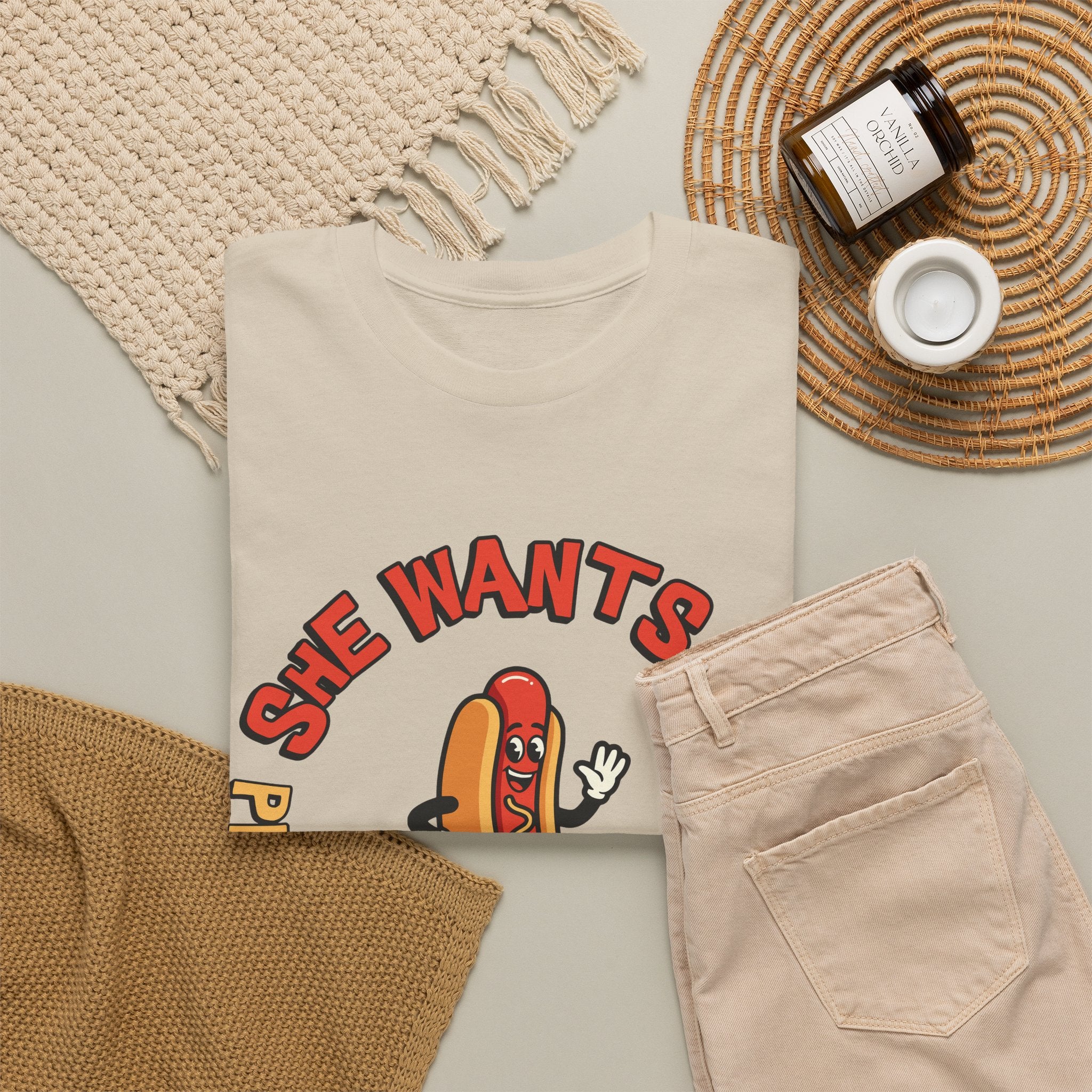 Hot Dog Graphic Tee - "She Wants To Play With My Schnitzel" Funny Retro Food Shirt