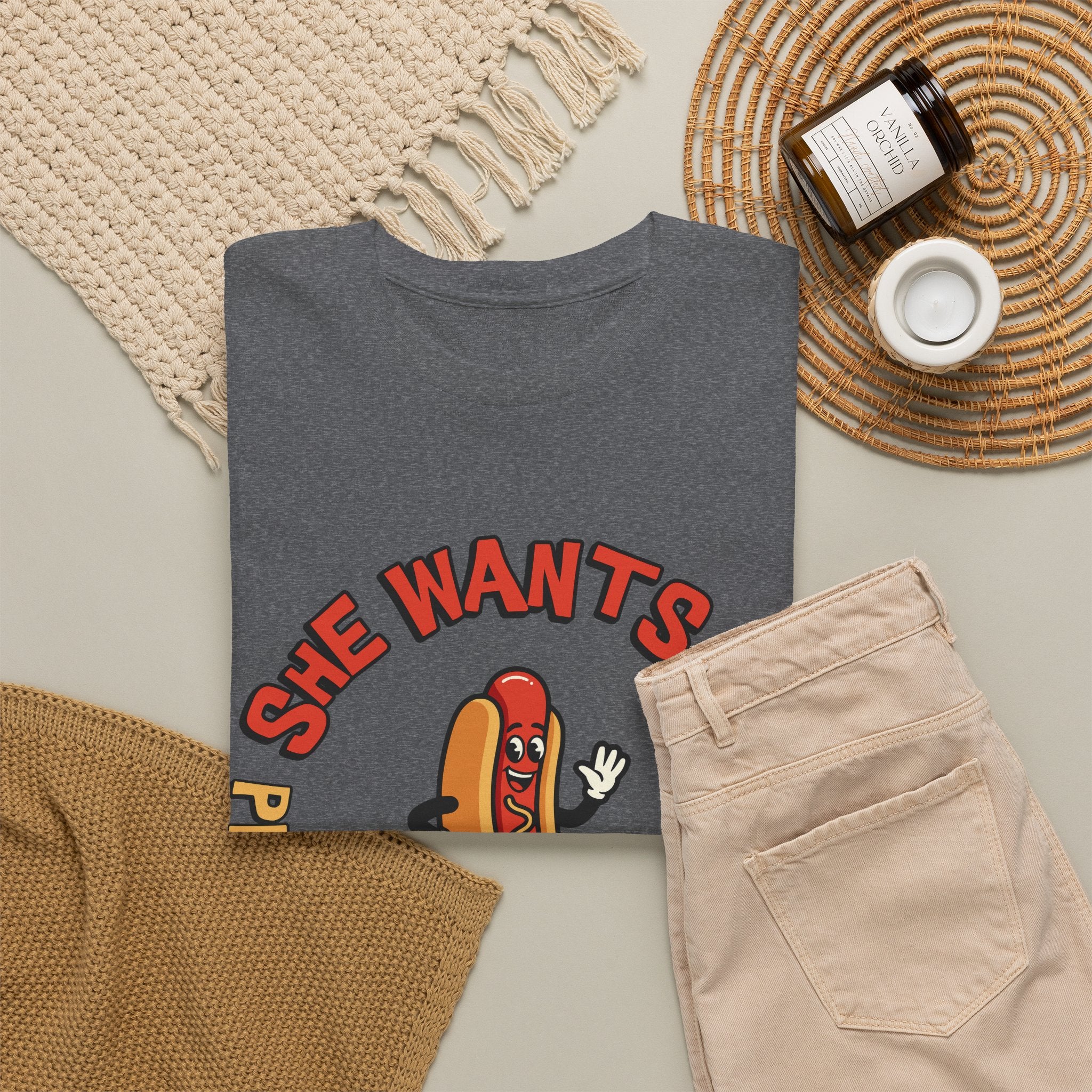 Hot Dog Graphic Tee - "She Wants To Play With My Schnitzel" Funny Retro Food Shirt