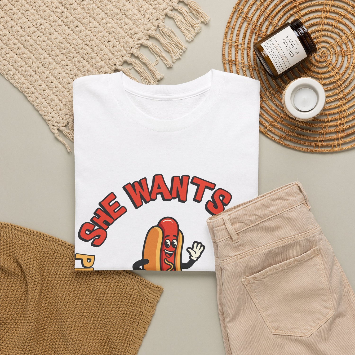 Hot Dog Graphic Tee - "She Wants To Play With My Schnitzel" Funny Retro Food Shirt