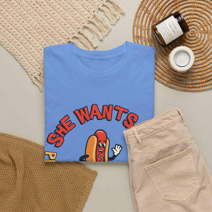 Hot Dog Graphic Tee - "She Wants To Play With My Schnitzel" Funny Retro Food Shirt