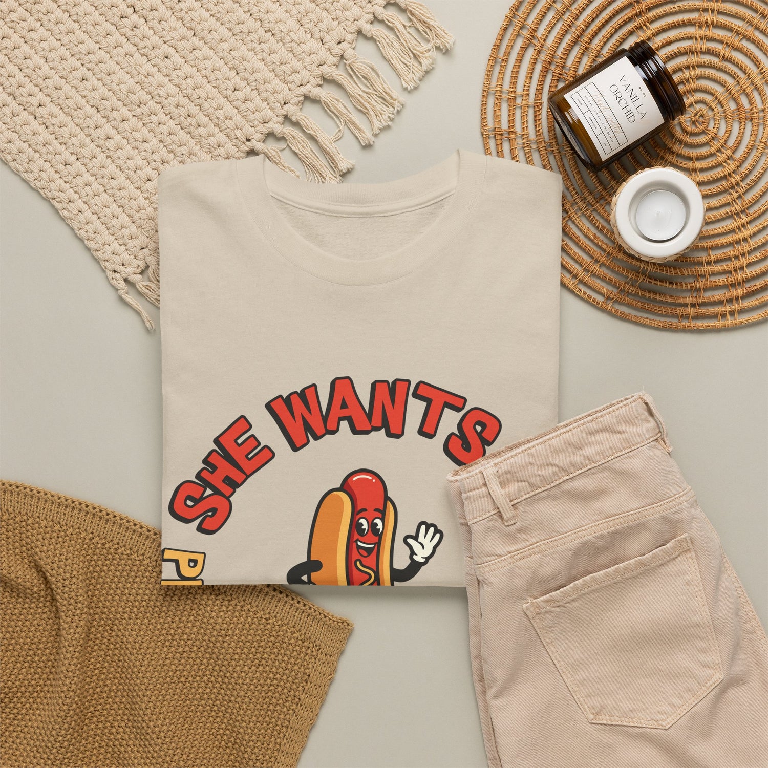 Hot Dog Graphic Tee - "She Wants To Play With My Schnitzel" Funny Retro Food Shirt