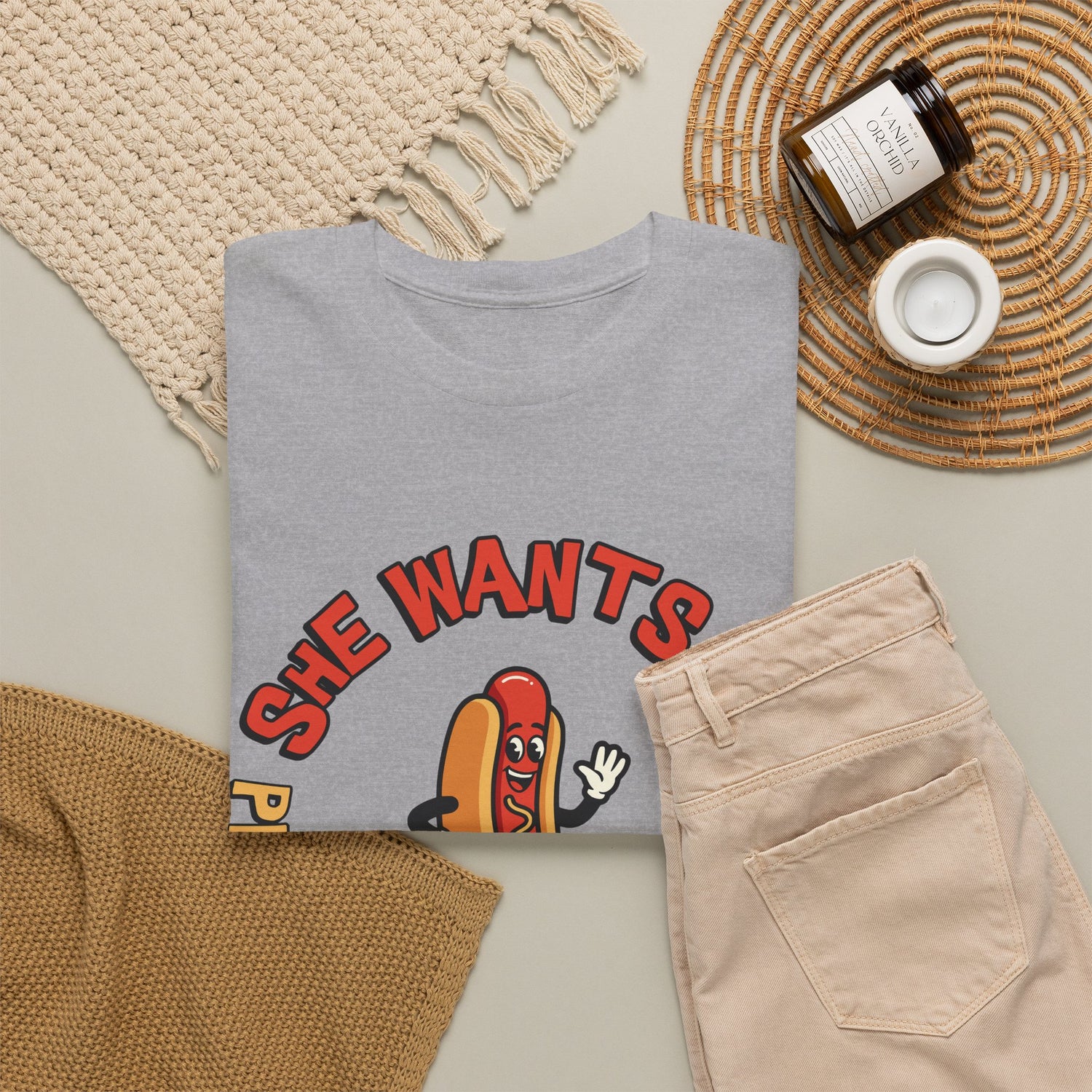 Hot Dog Graphic Tee - "She Wants To Play With My Schnitzel" Funny Retro Food Shirt