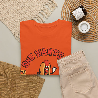 Hot Dog Graphic Tee - "She Wants To Play With My Schnitzel" Funny Retro Food Shirt
